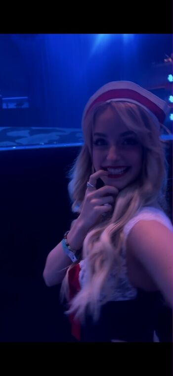 Mckenna grace  page leaked private photo uncensored HD quality