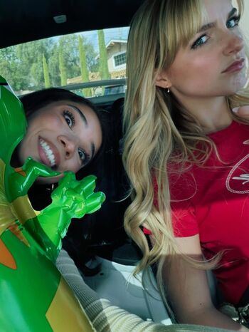 Mckenna grace  page leaked private photo uncensored HD quality