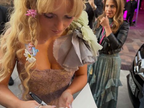 Mckenna grace  page leaked private photo uncensored HD quality