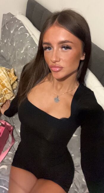 Mckenzie burgess page leaked private photo uncensored HD quality