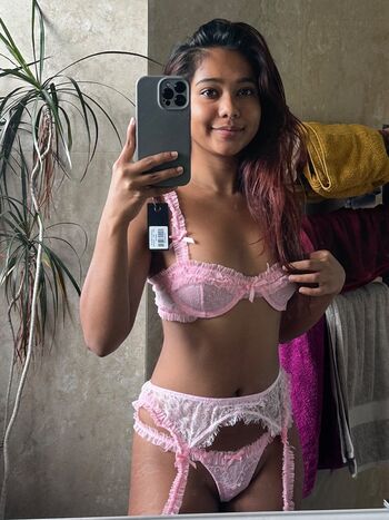 Mia z leaked private photo uncensored HD quality