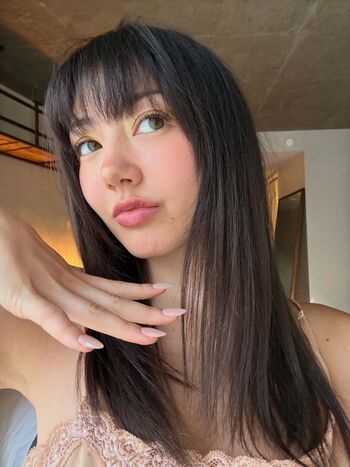 Miku martineau page leaked private photo uncensored HD quality
