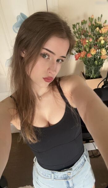 Mira szalma leaked private photo uncensored HD quality