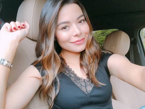 Miranda cosgrove leaked private photo uncensored HD quality