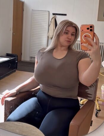 Missparaskeva leaked private photo uncensored HD quality