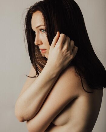 Molly quinn page leaked private photo uncensored HD quality