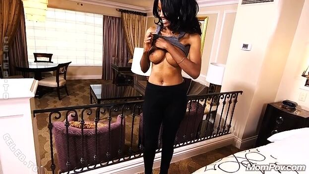 Mom pov leaked private photo uncensored HD quality
