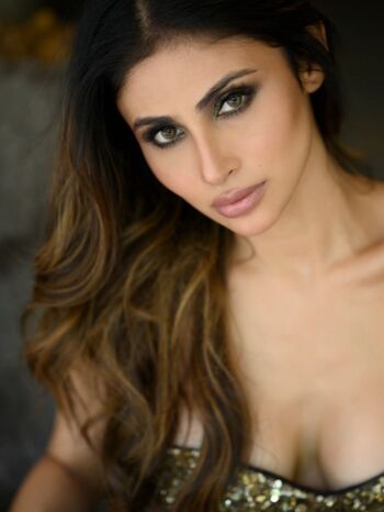 Mouni roy leaked private photo uncensored HD quality
