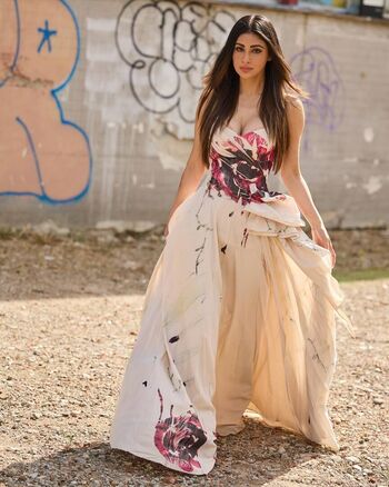 Mouni roy leaked private photo uncensored HD quality