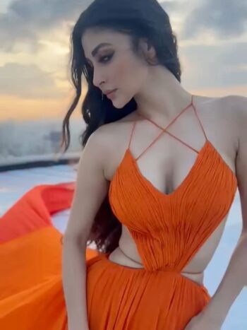 Mouni roy leaked private photo uncensored HD quality