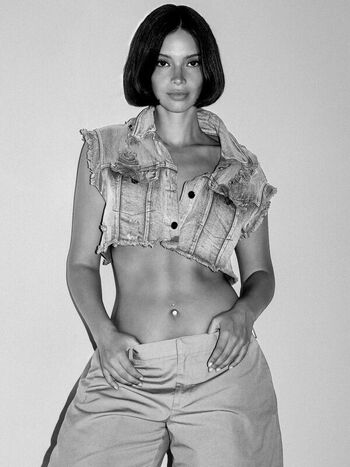 Naila van kommer leaked private photo uncensored HD quality
