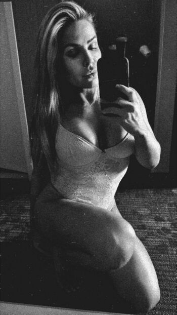 Natalya neidhart leaked private photo uncensored HD quality