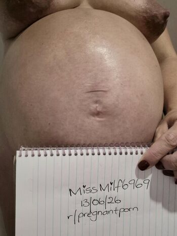 Naughtymissellexxx leaked private photo uncensored HD quality