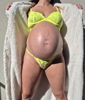 Naughtymissellexxx leaked private photo uncensored HD quality