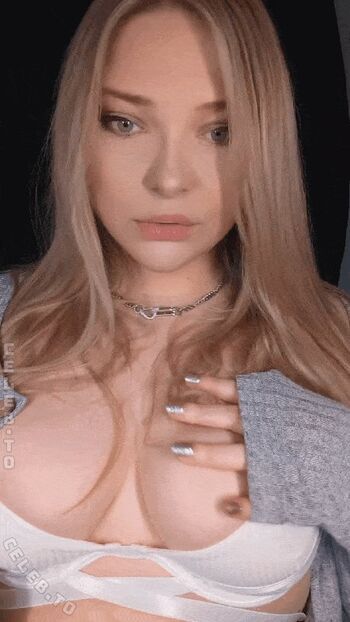 Neeviliciouz leaked private photo uncensored HD quality