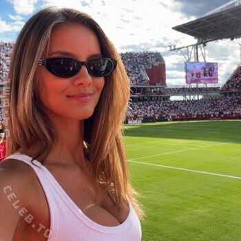 Nicola cavanis leaked private photo uncensored HD quality