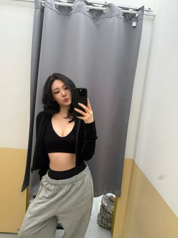 Ningning aespa page leaked private photo uncensored HD quality
