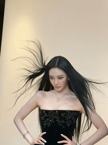 Ningning aespa leaked private photo uncensored HD quality