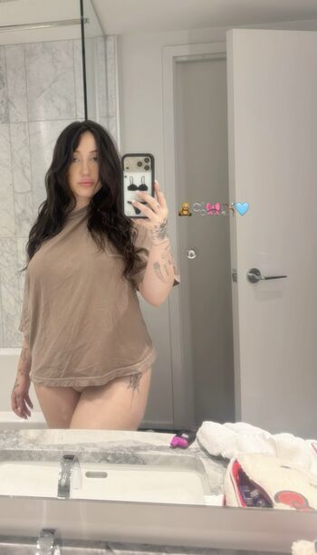Noah cyrus page leaked private photo uncensored HD quality