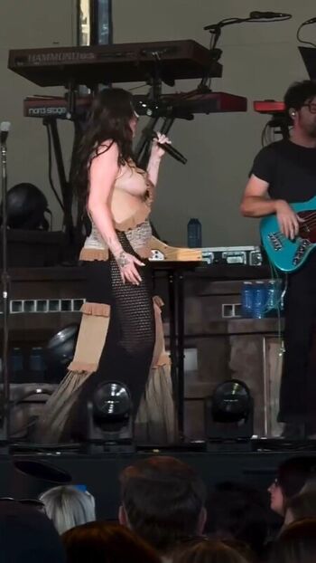 Noah cyrus page leaked private photo uncensored HD quality