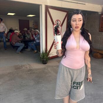 Noah cyrus page leaked private photo uncensored HD quality