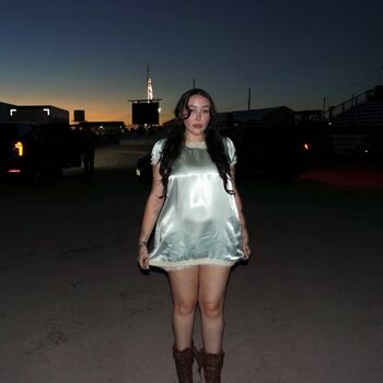 Noah cyrus page leaked private photo uncensored HD quality