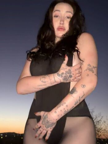 Noah cyrus page leaked private photo uncensored HD quality
