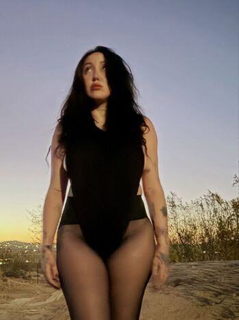Noah cyrus page leaked private photo uncensored HD quality