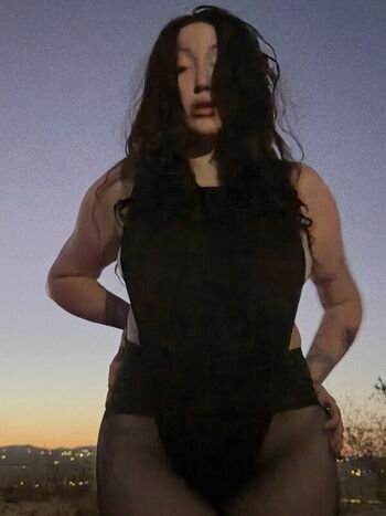 Noah cyrus page leaked private photo uncensored HD quality