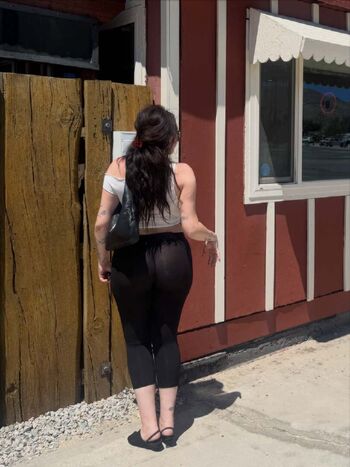 Noah cyrus page leaked private photo uncensored HD quality