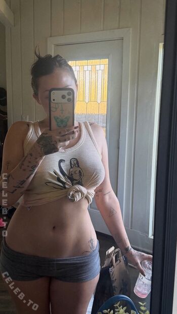 Noah cyrus page leaked private photo uncensored HD quality