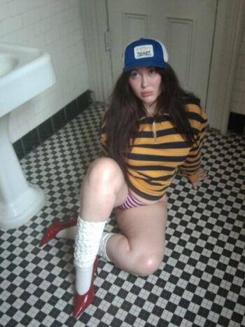 Noah cyrus page leaked private photo uncensored HD quality