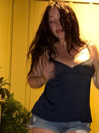Noah cyrus page leaked private photo uncensored HD quality