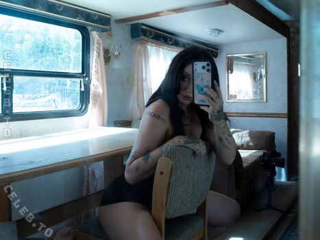 Noah cyrus leaked private photo uncensored HD quality