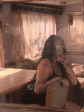 Noah cyrus leaked private photo uncensored HD quality