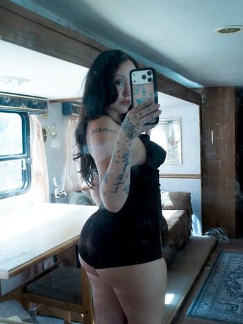 Noah cyrus leaked private photo uncensored HD quality