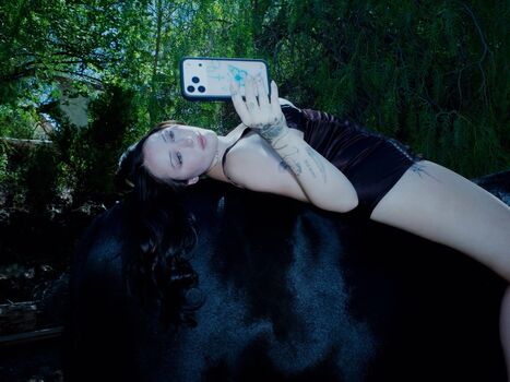 Noah cyrus leaked private photo uncensored HD quality