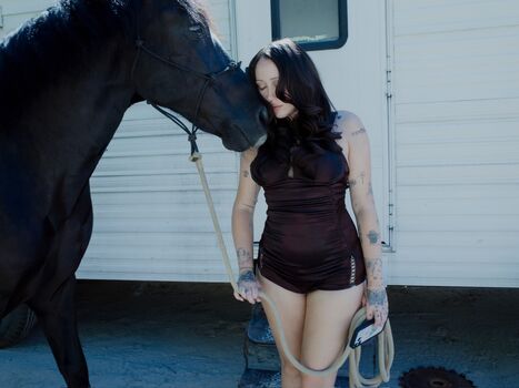 Noah cyrus leaked private photo uncensored HD quality