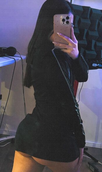 Oficialgiana leaked private photo uncensored HD quality