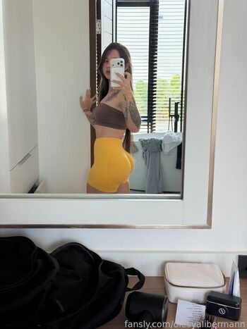 Olesyaliberman  page leaked private photo uncensored HD quality