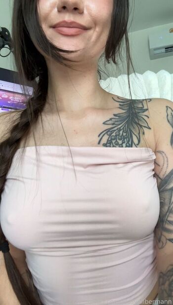 Olesyaliberman  page leaked private photo uncensored HD quality