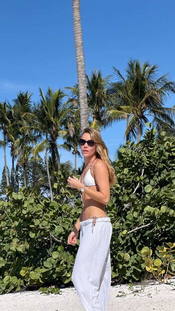 Olivia ponton page leaked private photo uncensored HD quality