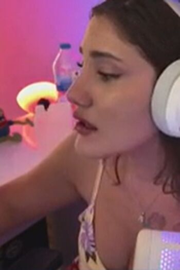 Ozge azunyan leaked private photo uncensored HD quality