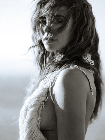 Paolla oliveira page leaked private photo uncensored HD quality