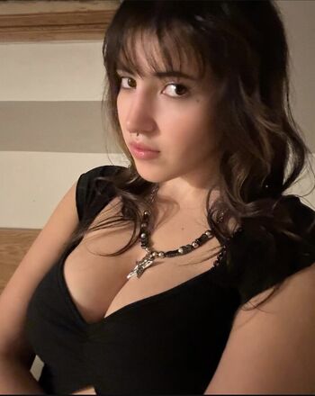 Perennialpizza salma leaked private photo uncensored HD quality