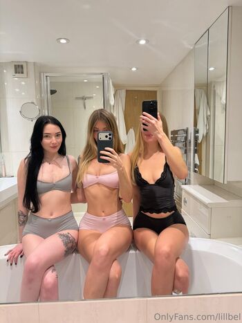 Petitelillie leaked private photo uncensored HD quality