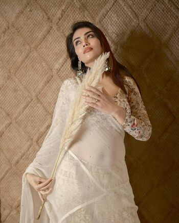 Pratiksha bankar page leaked private photo uncensored HD quality