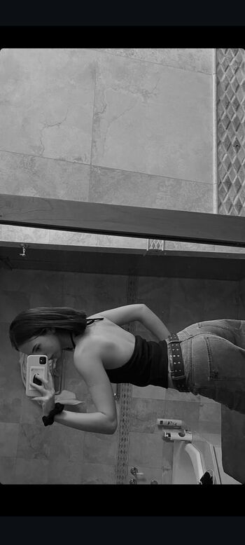 Random nudes leaked private photo uncensored HD quality