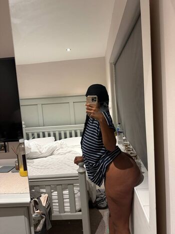 Realmsevery page leaked private photo uncensored HD quality