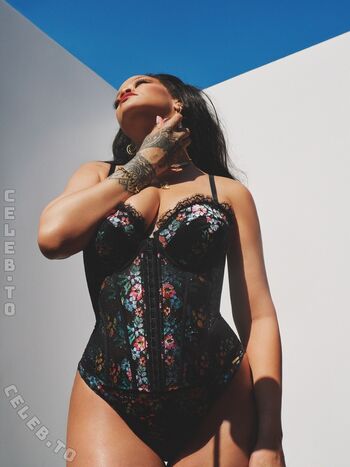 Rihanna  page leaked private photo uncensored HD quality